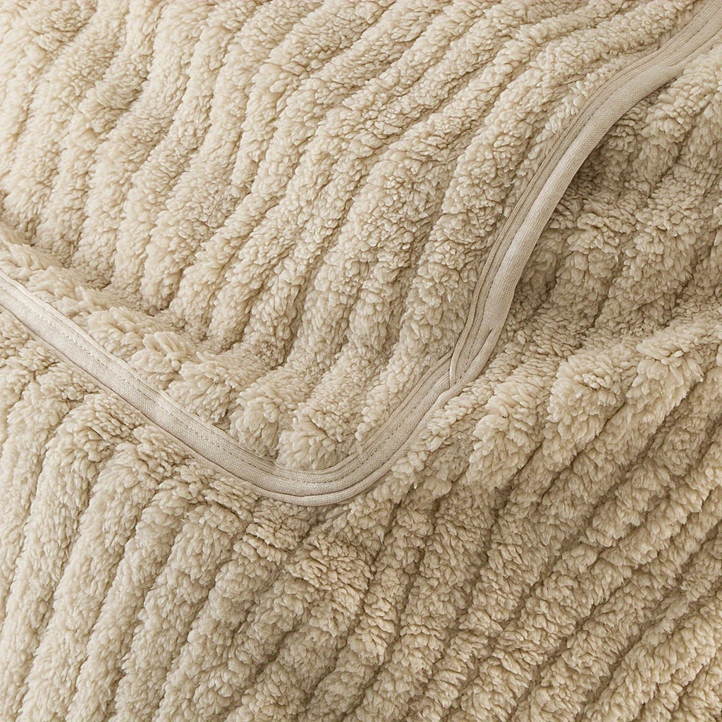 CuddleNest | Baby Cloak – Soft Knitted Plush with Wind Protection