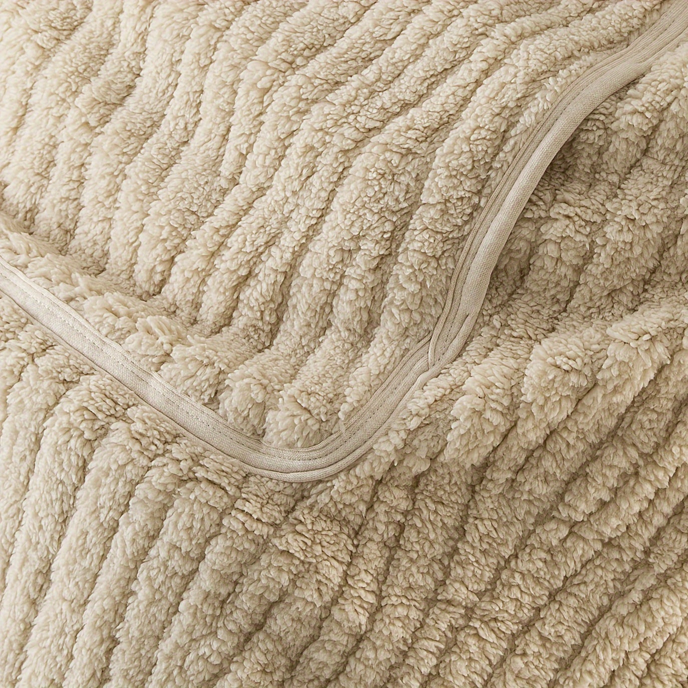 CuddleNest | Baby Cloak – Soft Knitted Plush with Wind Protection